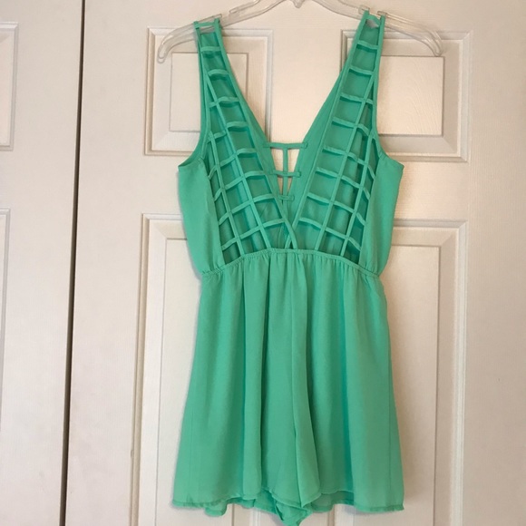 Final $ Lush Romper - Picture 2 of 2